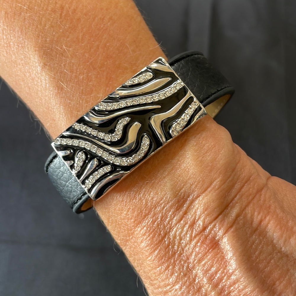 Lia Sophia bracelet